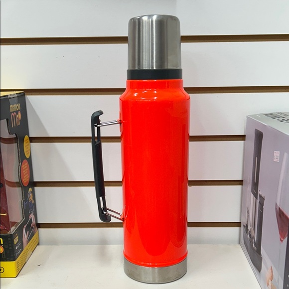 Stanley Vibrant Orange Vacuum Bottle 1.5qt / 1.4LT - Picture 2 of 4